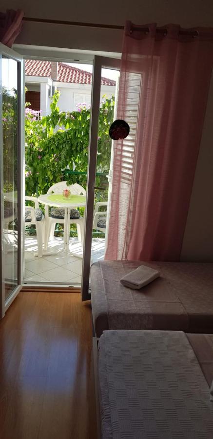 Apartmani Sonja マカルスカ エクステリア 写真
